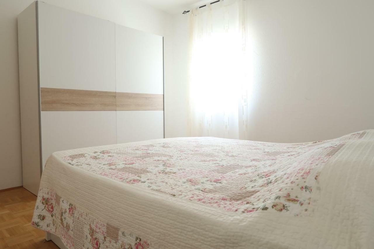 Apartments Maras Primošten Εξωτερικό φωτογραφία